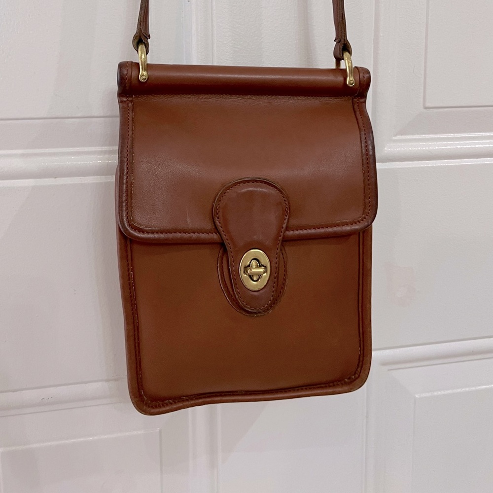 Coach British Tan Murphy crossbody bag 9930 made in Costa Rica